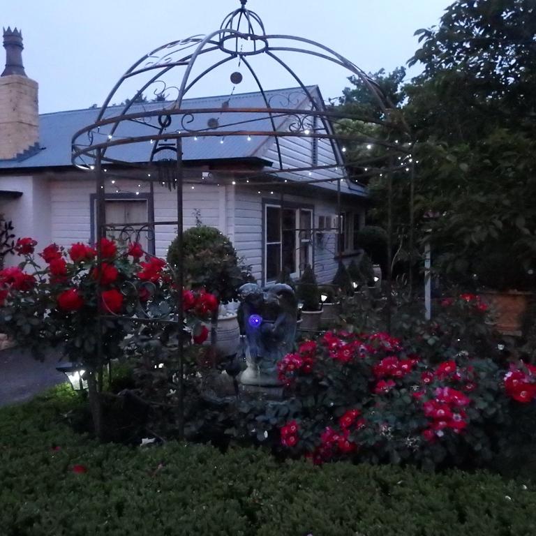 Bowral Road Art Gallery Bed And Breakfast Mittagong Eksteriør billede